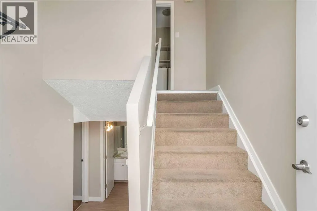 1123 Mckinnon Drive NE