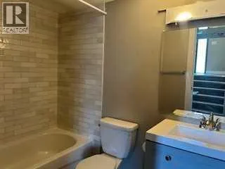 1123 Mckinnon Drive NE