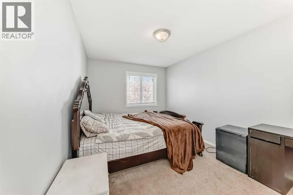 307 Panatella Court NW
