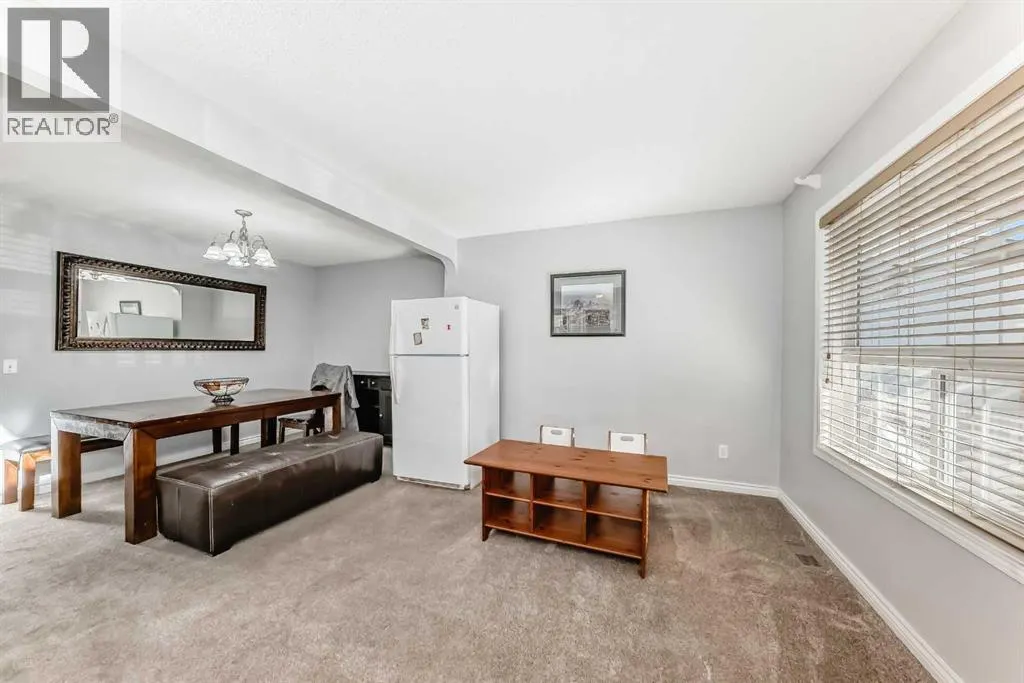 307 Panatella Court NW