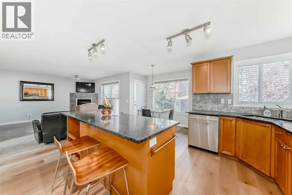 307 Panatella Court NW