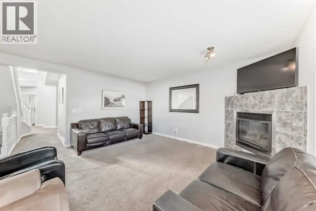 307 Panatella Court NW