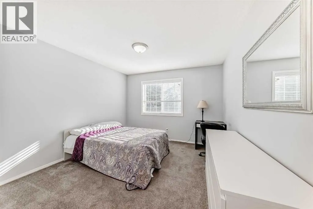 307 Panatella Court NW
