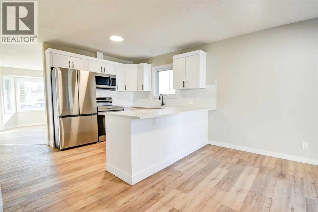 112 Dixon Crescent