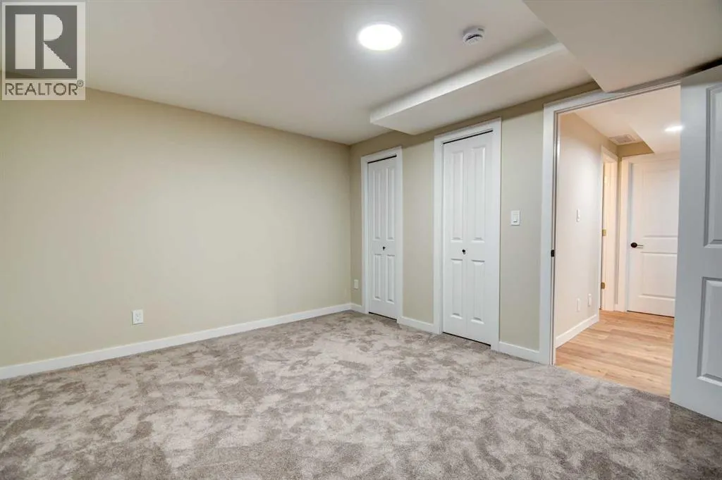 112 Dixon Crescent