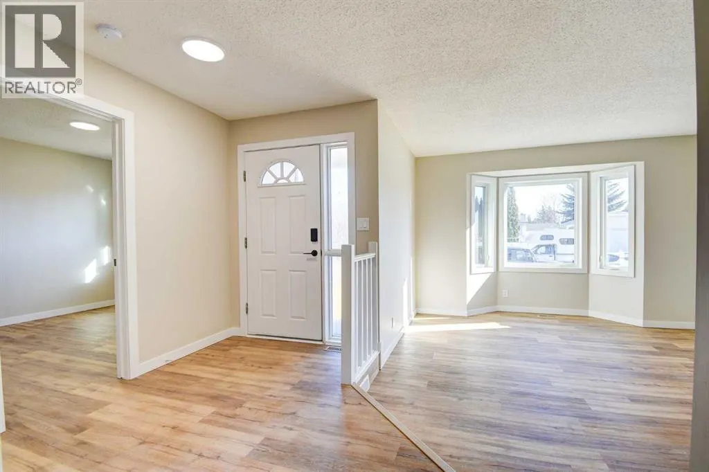 112 Dixon Crescent