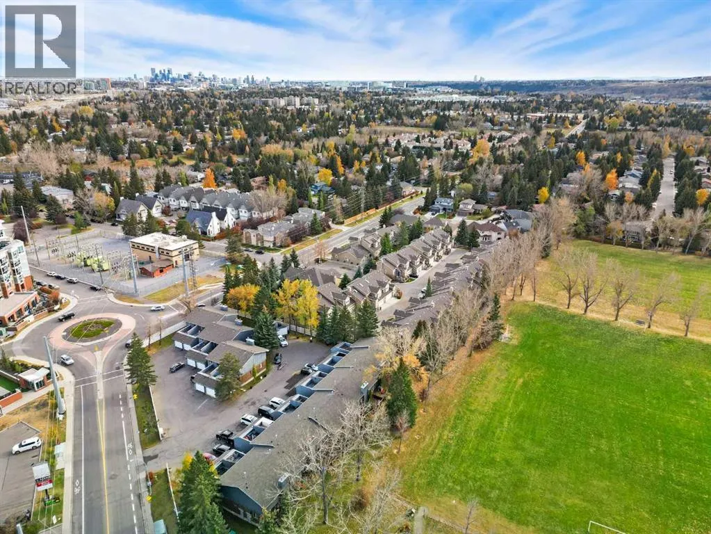 8, 803 Varsity Estates Drive NW