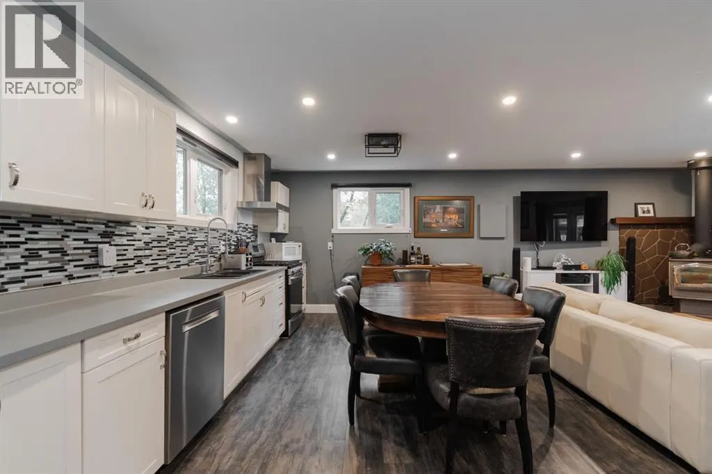 21 Gregoire Avenue