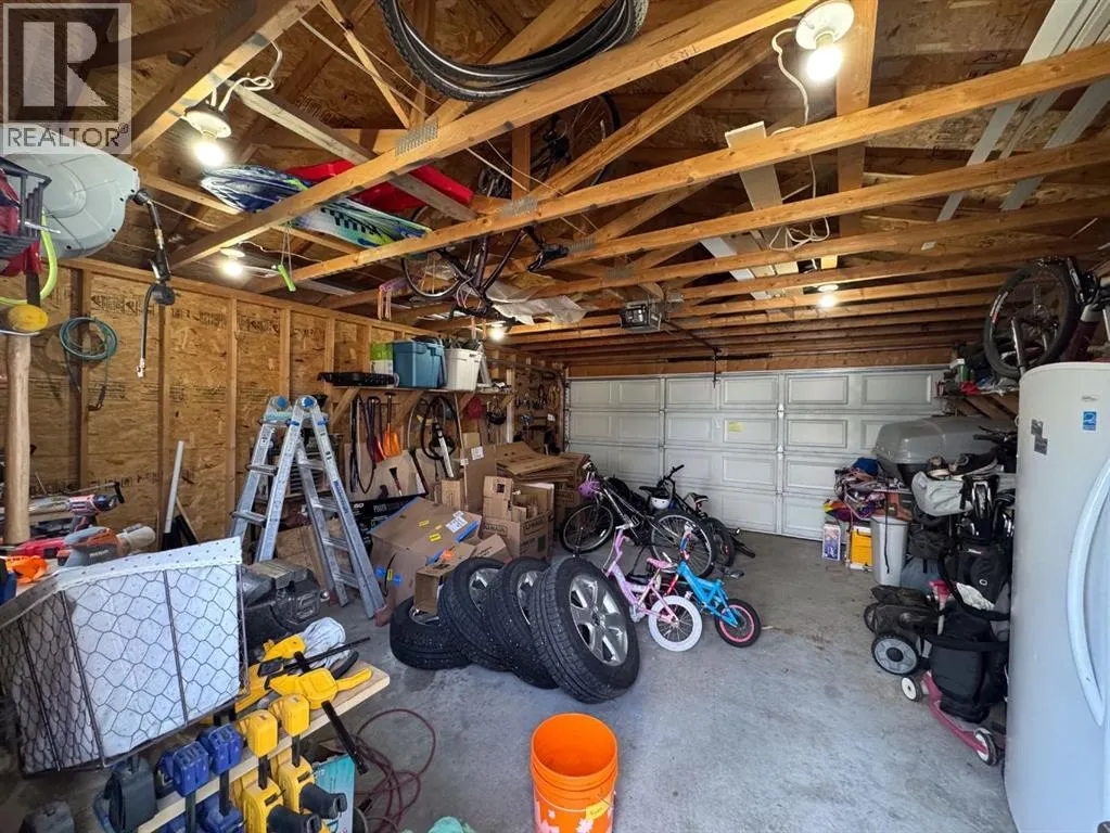 27 Hidden Valley Link NW