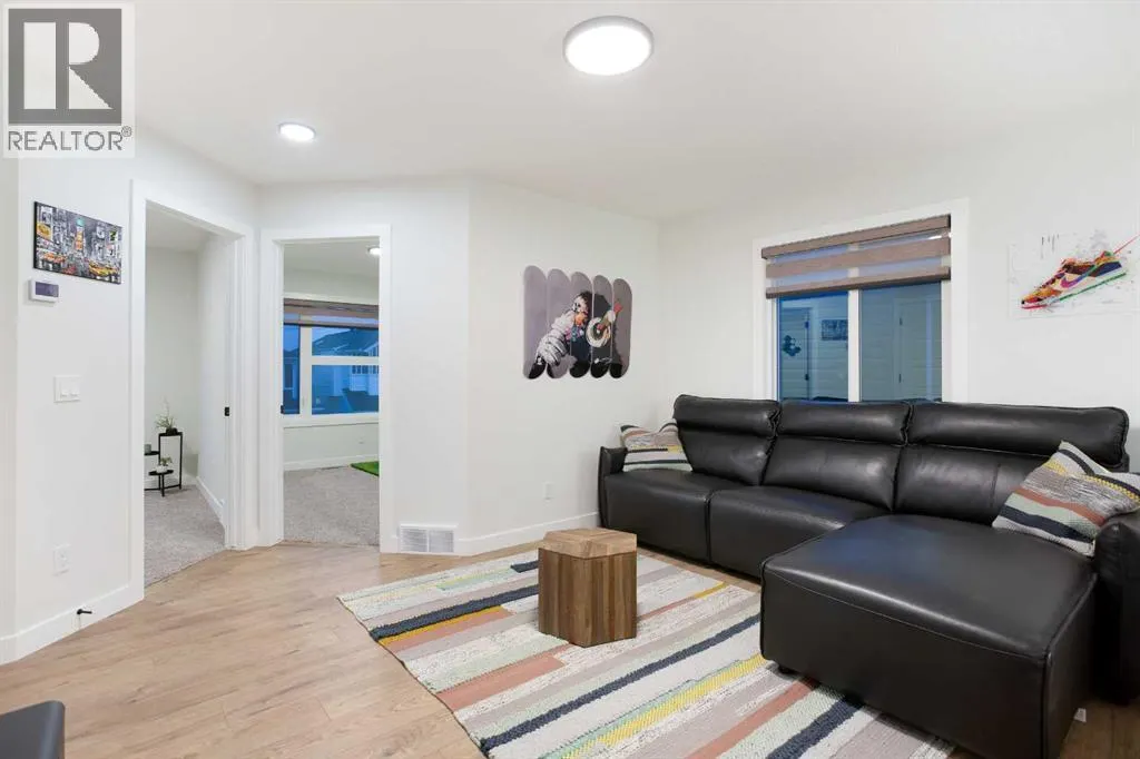 210 Chelsea Heath