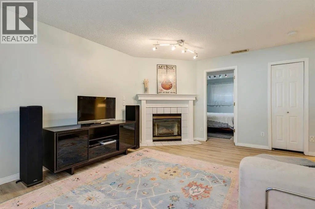 19 Sunlake Gardens SE