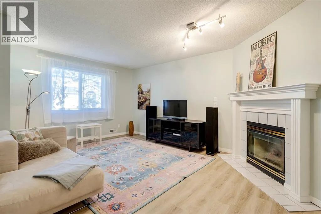 19 Sunlake Gardens SE