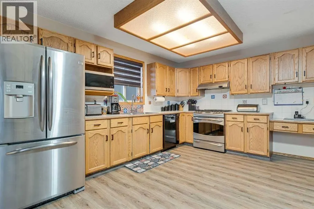 399 Sunlake Road SE