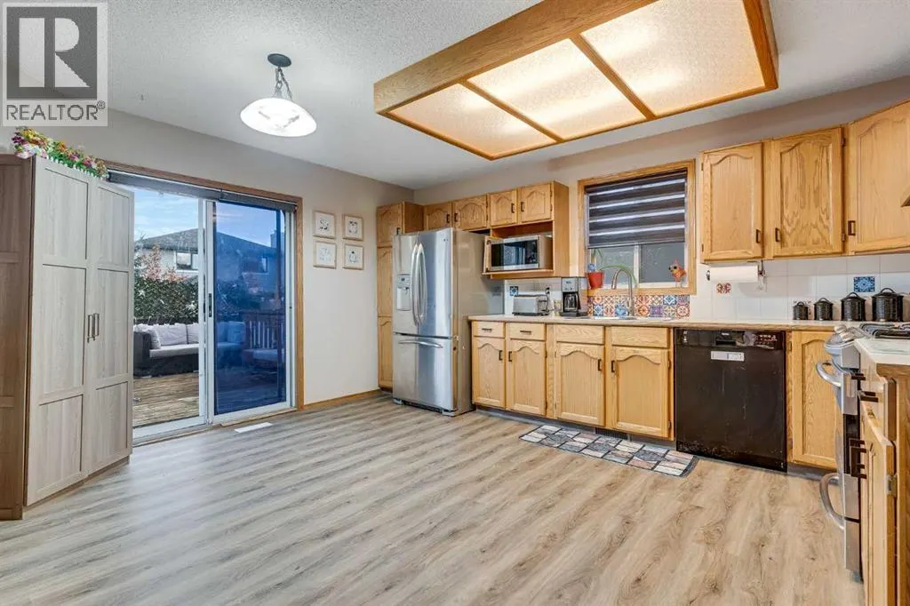 399 Sunlake Road SE