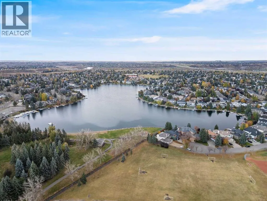 399 Sunlake Road SE