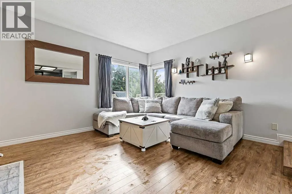 32 Millrise Crescent SW