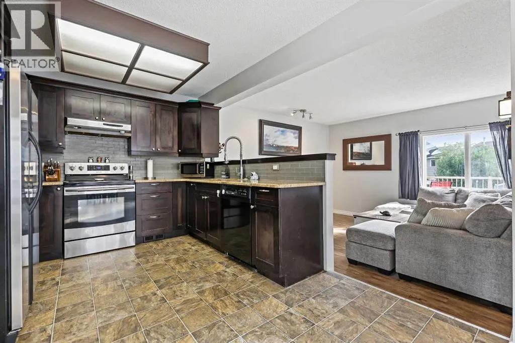 32 Millrise Crescent SW