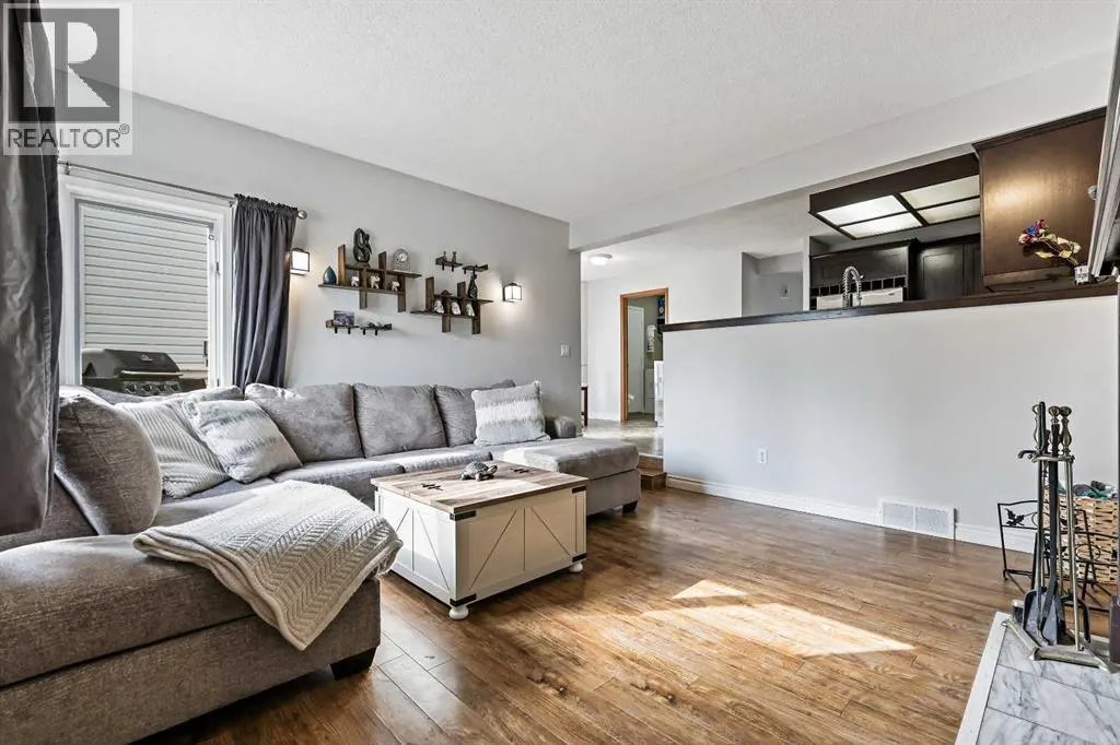 32 Millrise Crescent SW