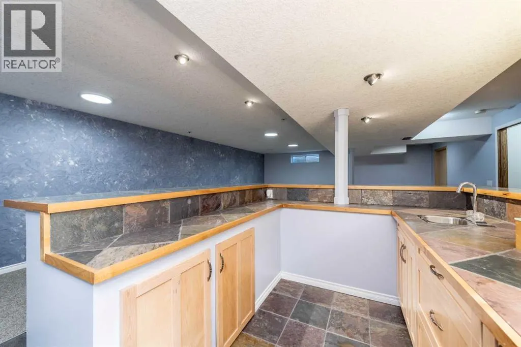251 Douglas Woods Drive SE