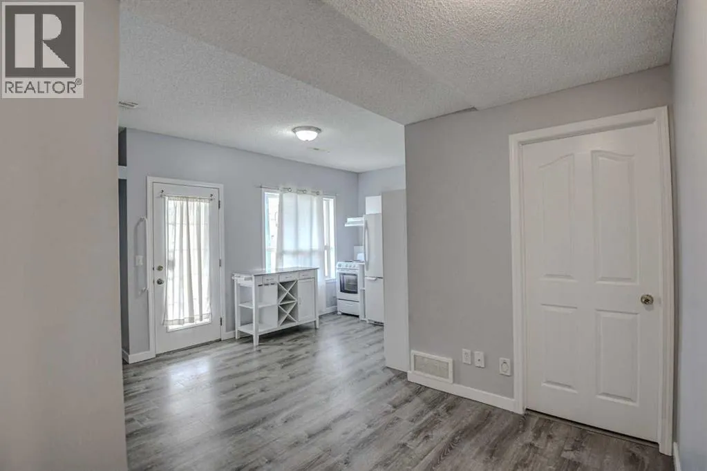 217 Somerside Close SW