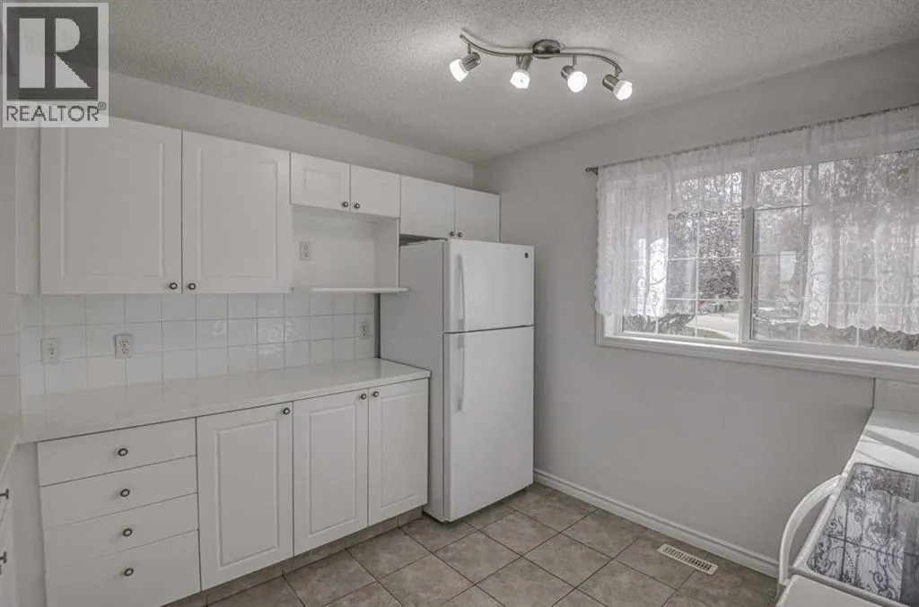 217 Somerside Close SW