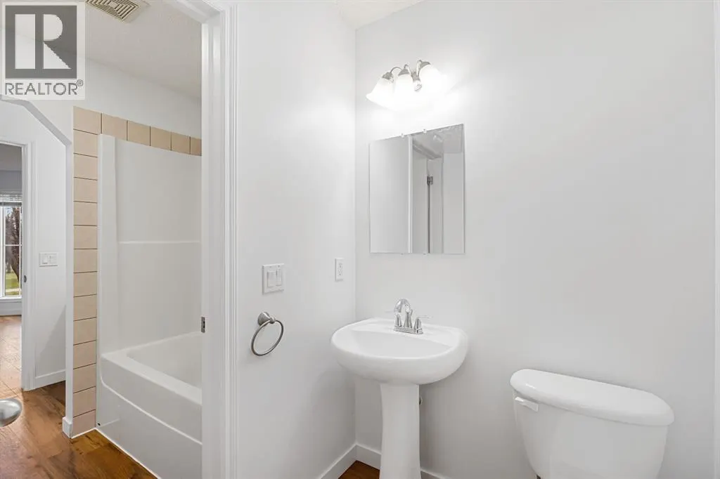 203 Prestwick Heights SE