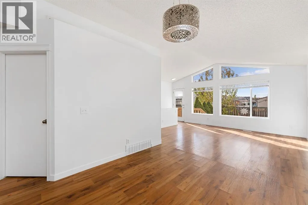 203 Prestwick Heights SE