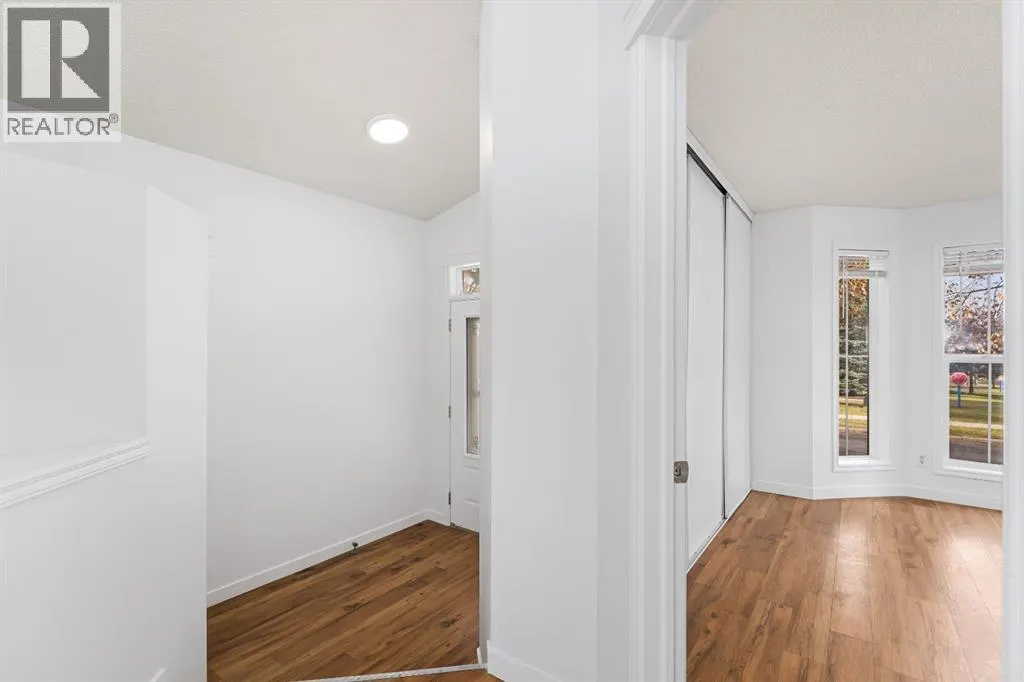 203 Prestwick Heights SE