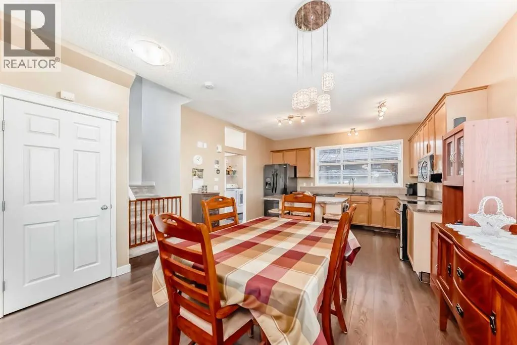 202 Copperfield Grove SE