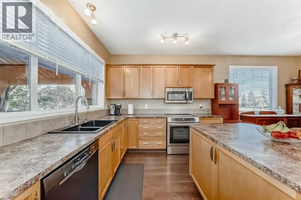 202 Copperfield Grove SE