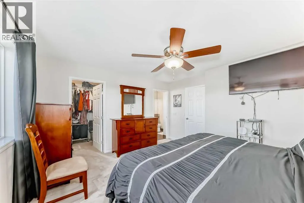 202 Copperfield Grove SE