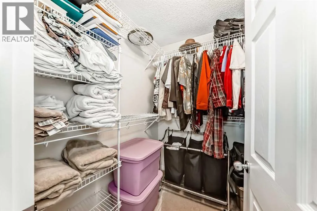 202 Copperfield Grove SE