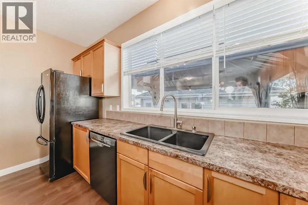 202 Copperfield Grove SE