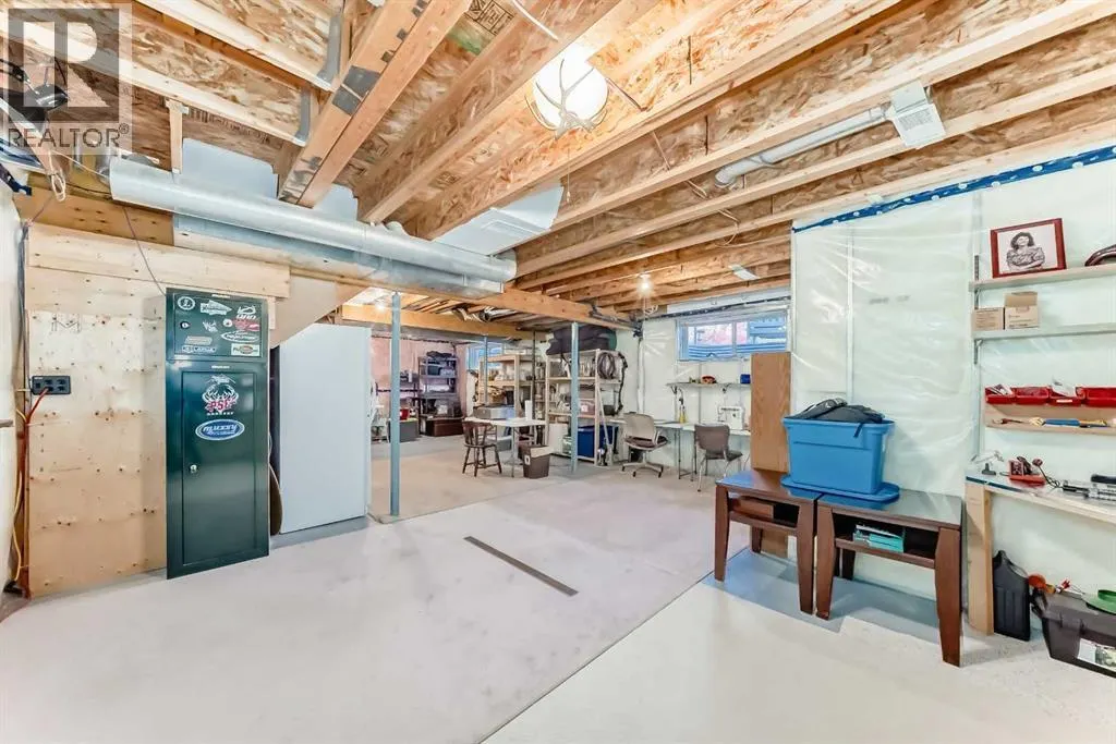 202 Copperfield Grove SE