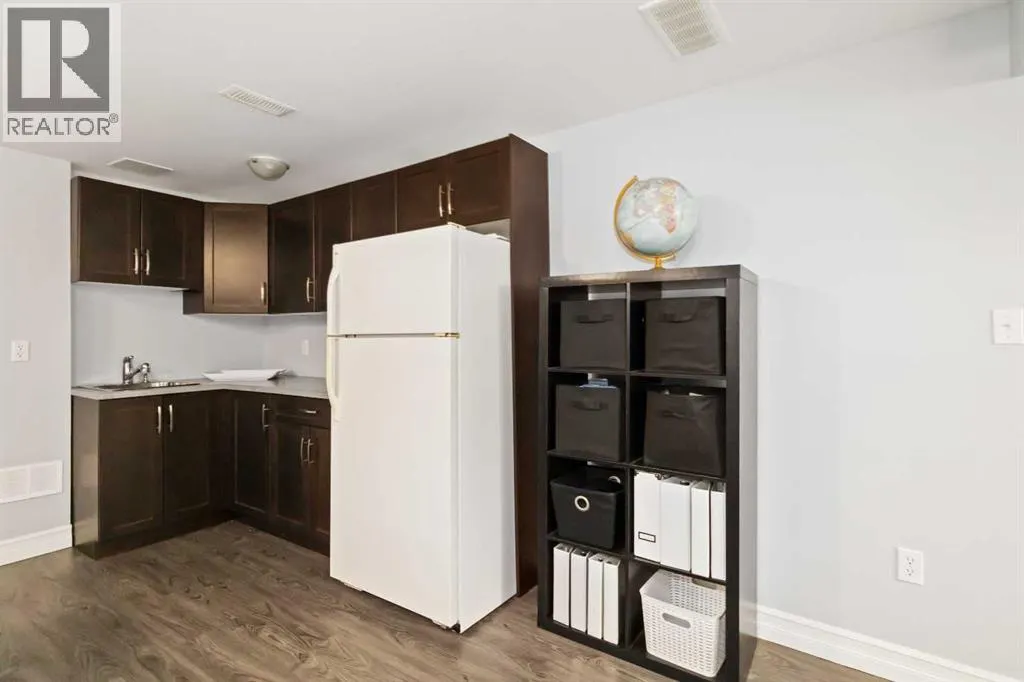 137 Bird Crescent