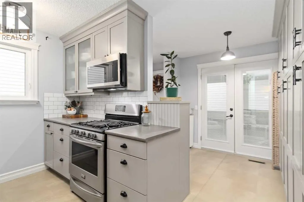 137 Bird Crescent