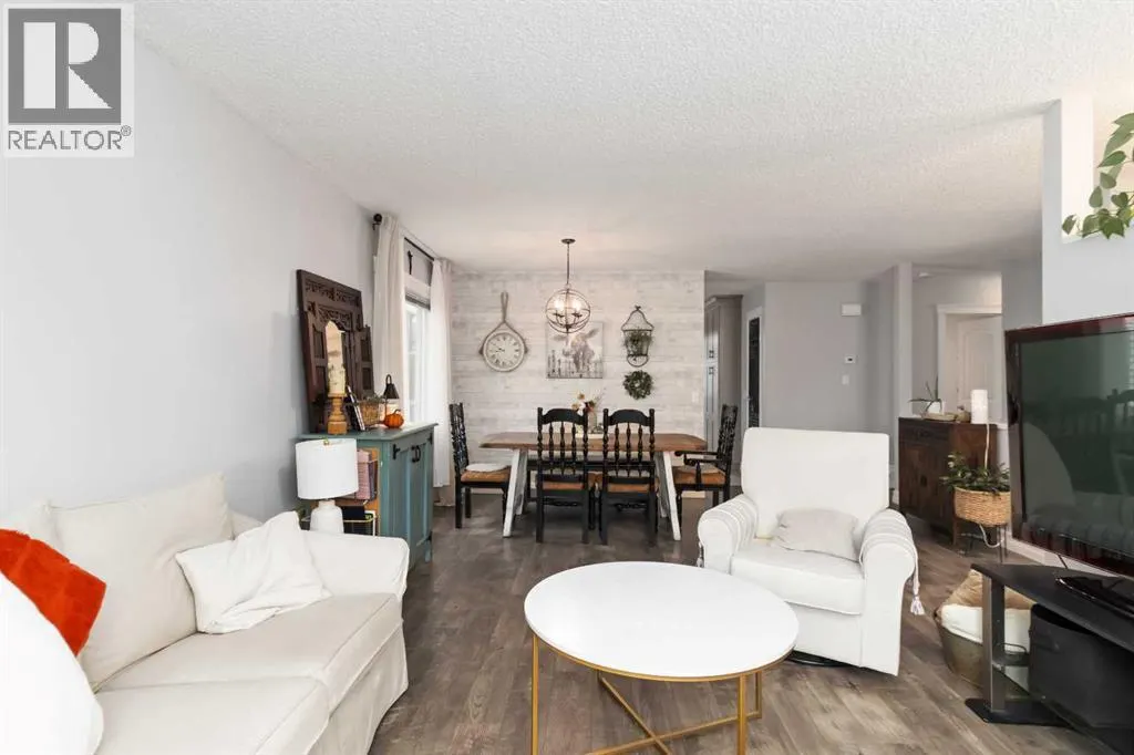 137 Bird Crescent