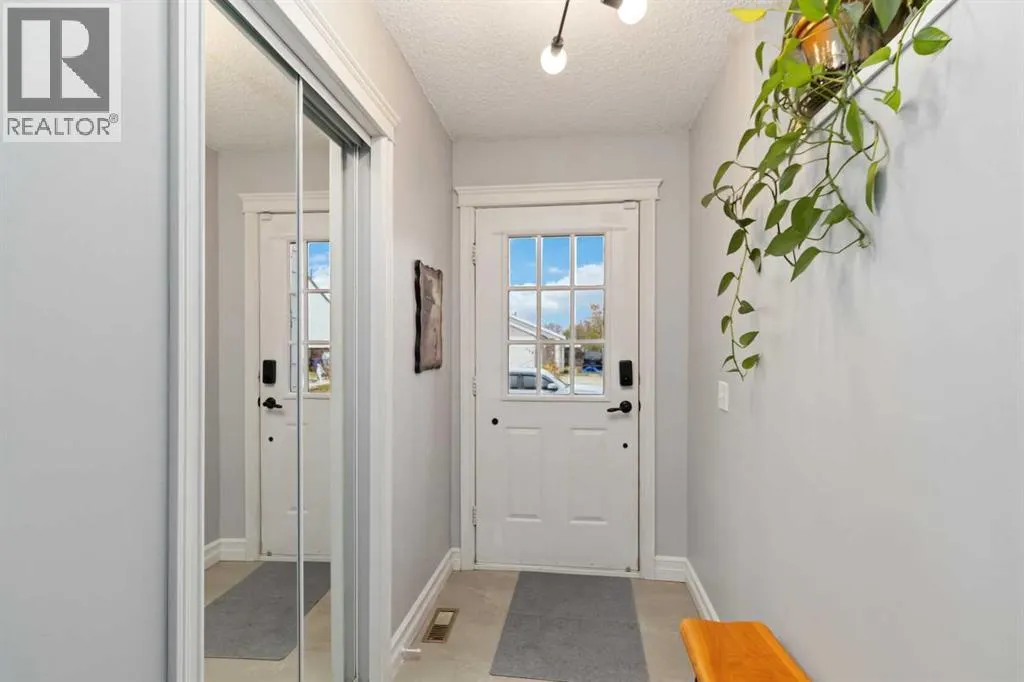 137 Bird Crescent