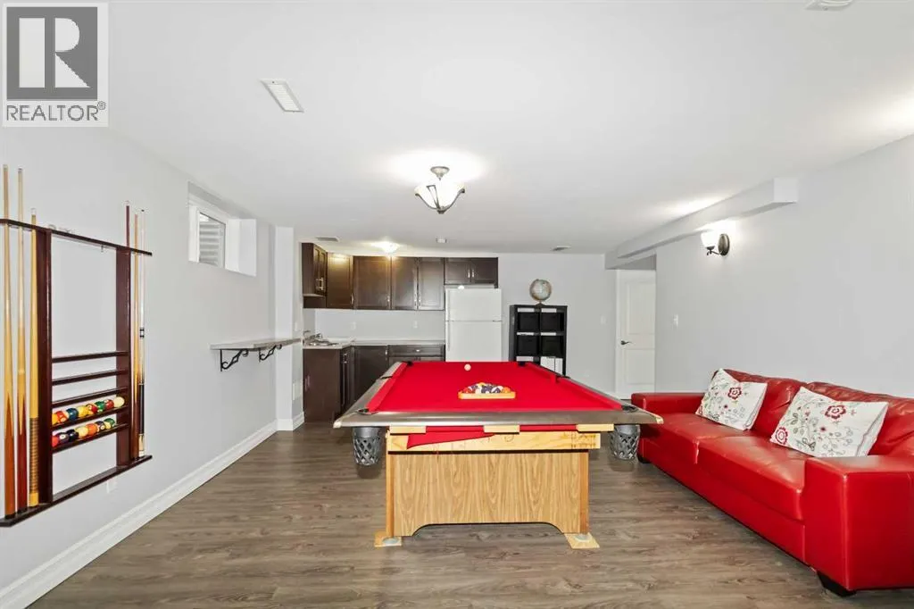 137 Bird Crescent