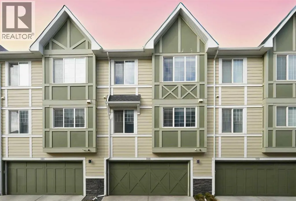 108 Nolanlake Villas NW