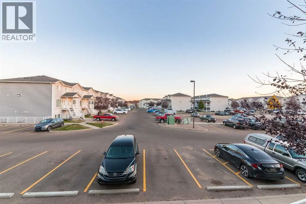 208 Northlands Pointe NE