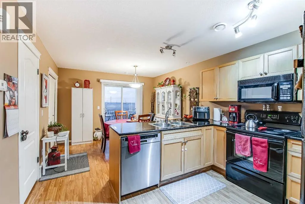 208 Northlands Pointe NE