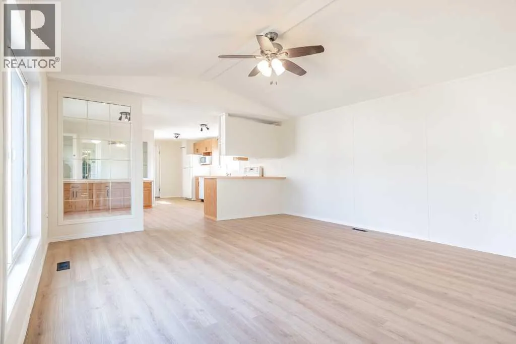 37 Lake Stafford Crescent