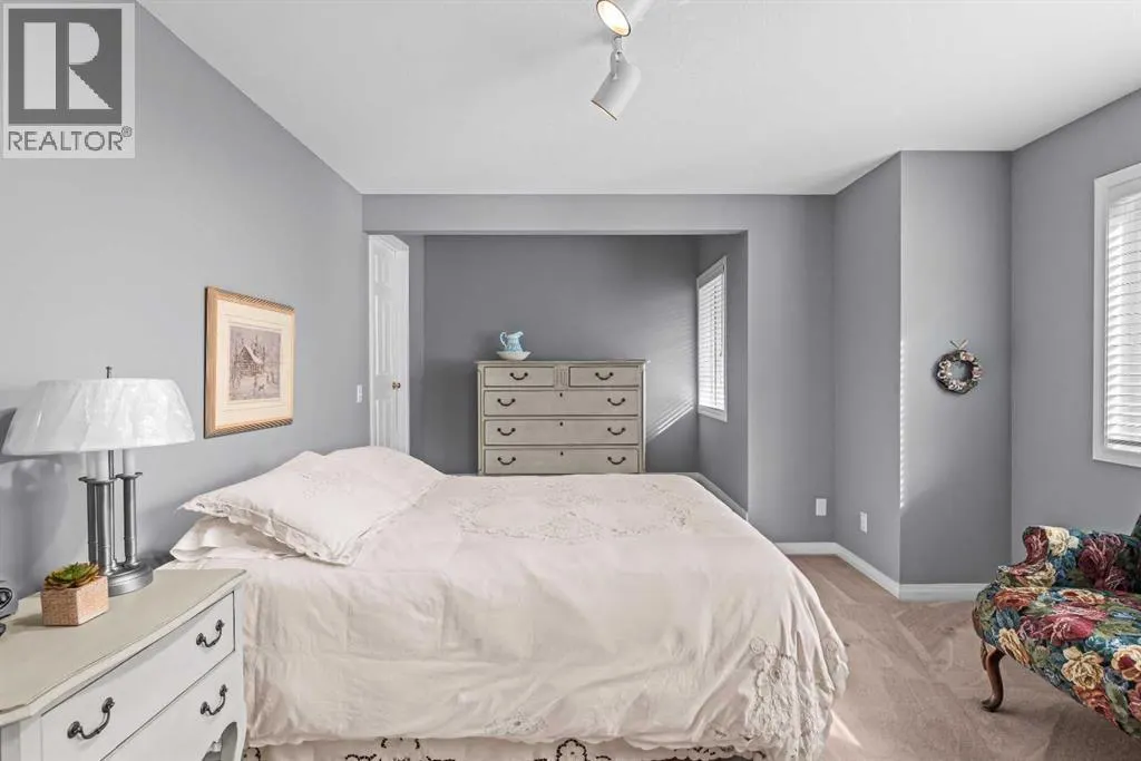 18, 164 Rundle Drive