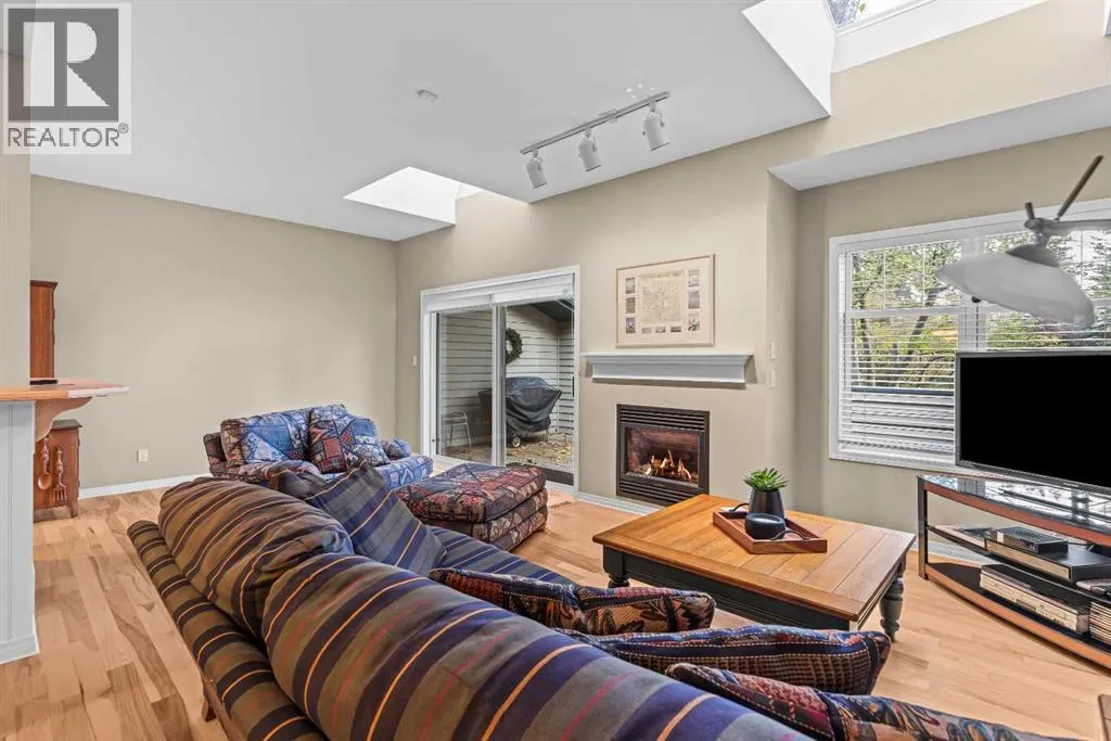 18, 164 Rundle Drive