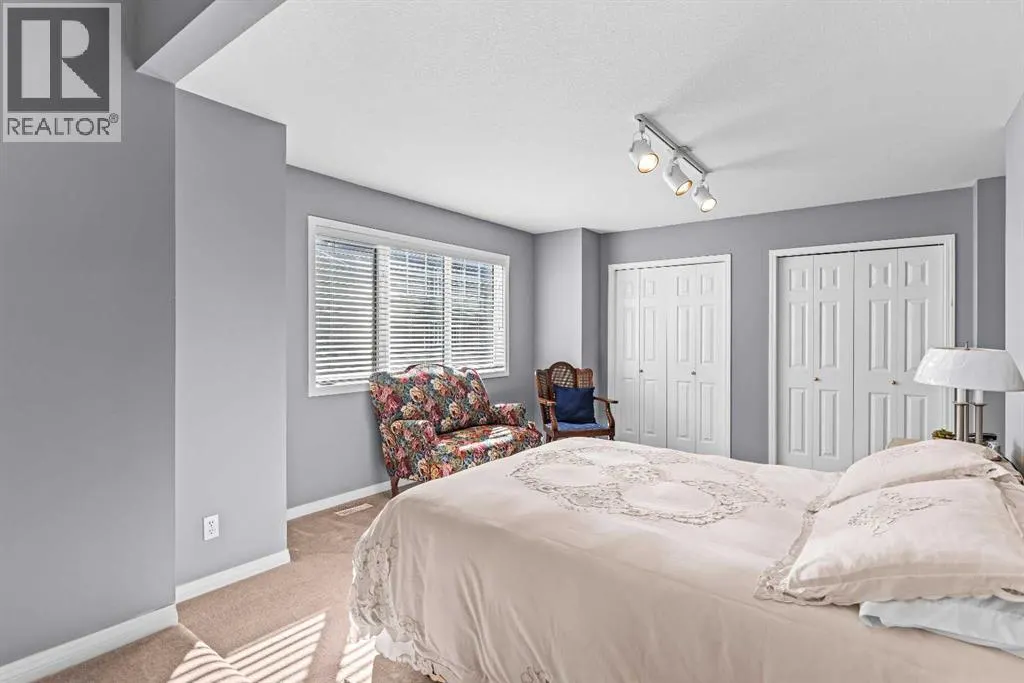 18, 164 Rundle Drive