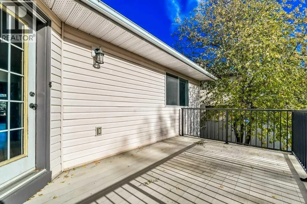 222 Diamond Court SE
