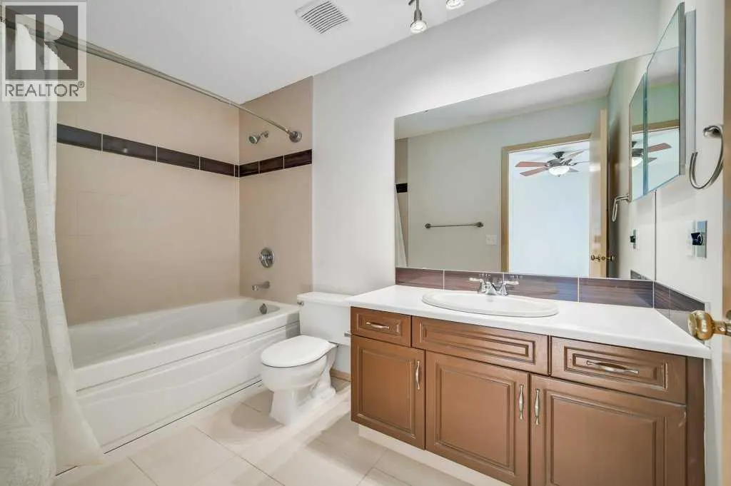 222 Diamond Court SE