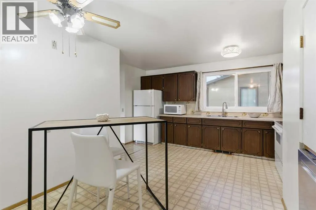 204 Martell Road NE