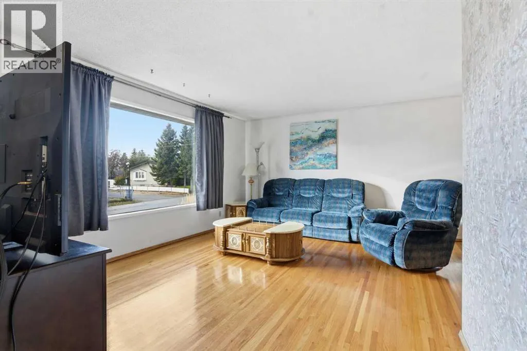 204 Martell Road NE